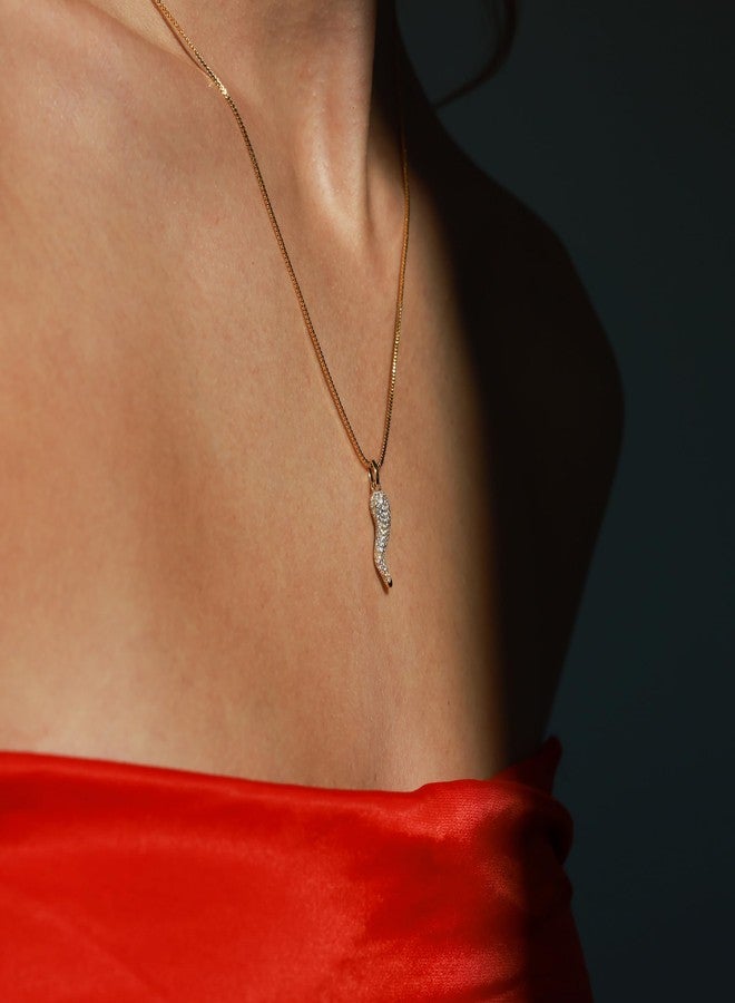espere Italian Horn Charm Necklace in Gold - Image 4